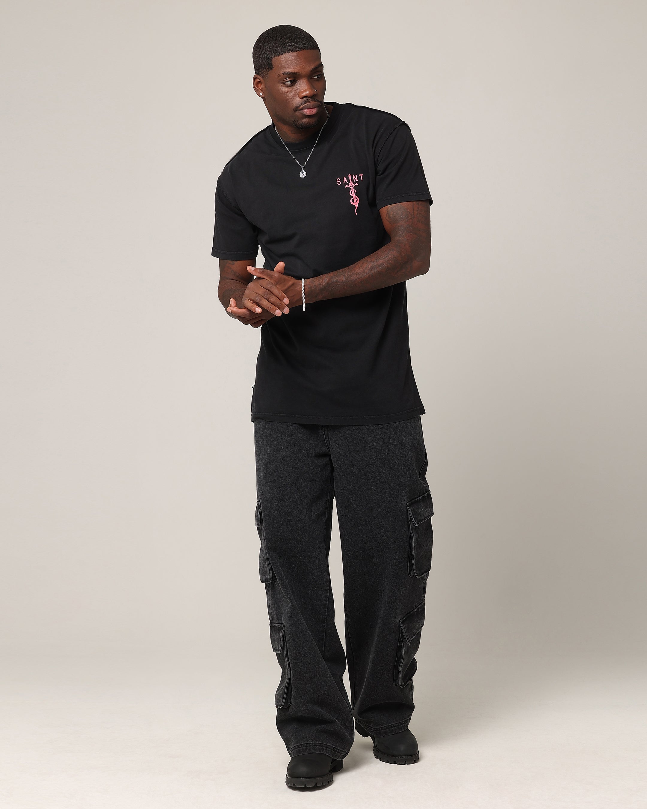 Saint Morta Daggers Lafayette T-Shirt Vintage Black/Pink