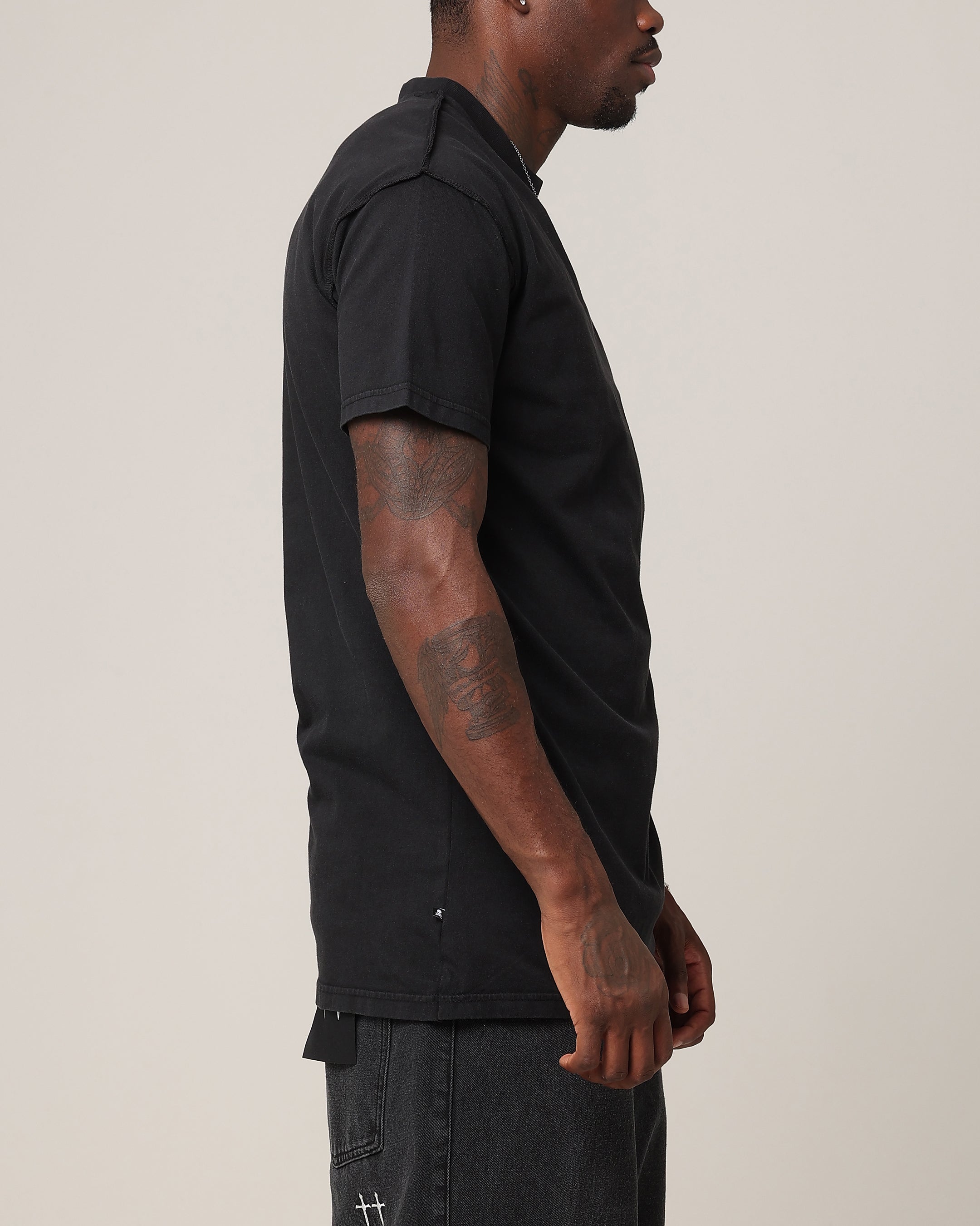 Saint Morta Daggers Lafayette T-Shirt Vintage Black/Pink