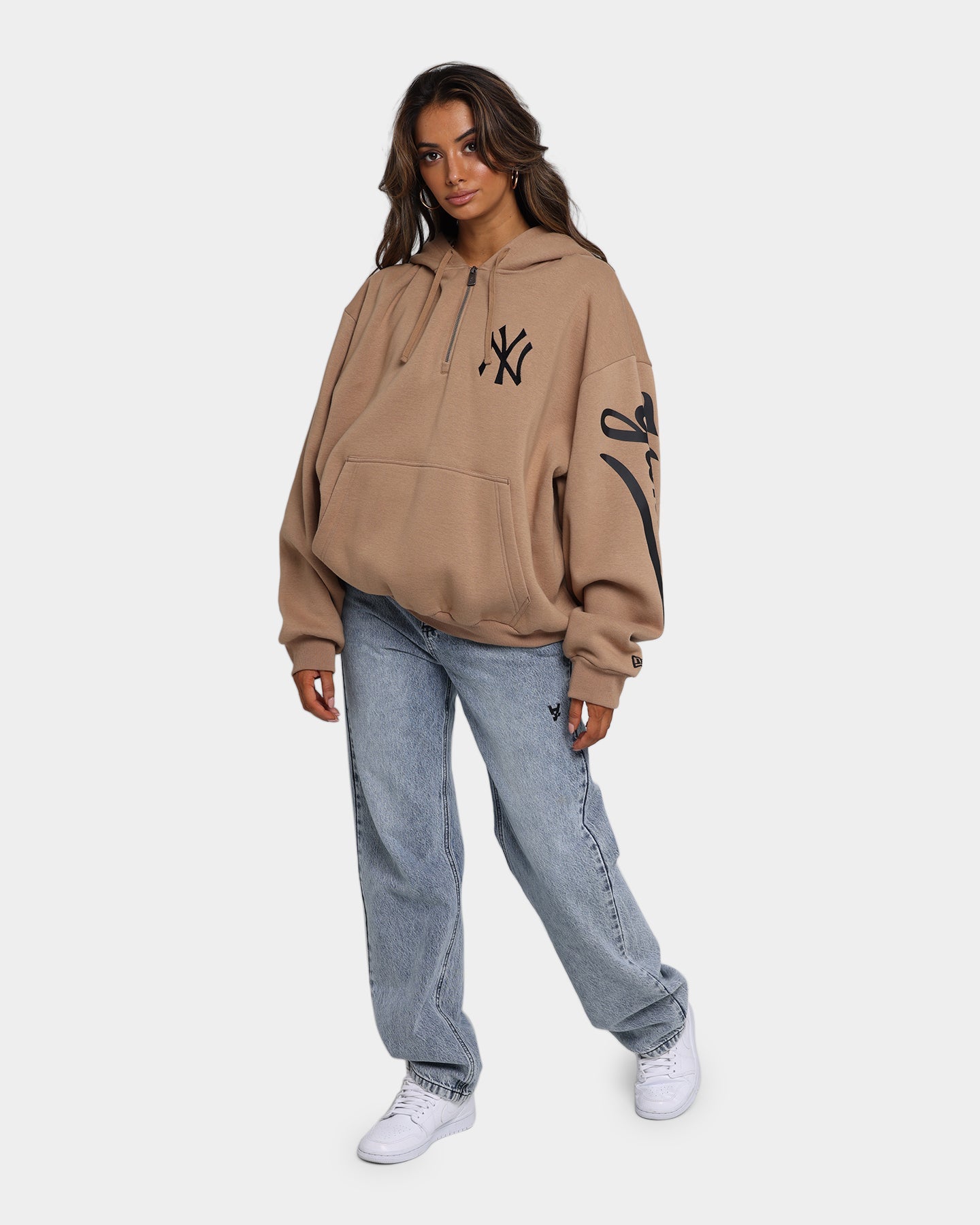 New Era New York Yankees Sleeve Script Hoodie Khaki/Black