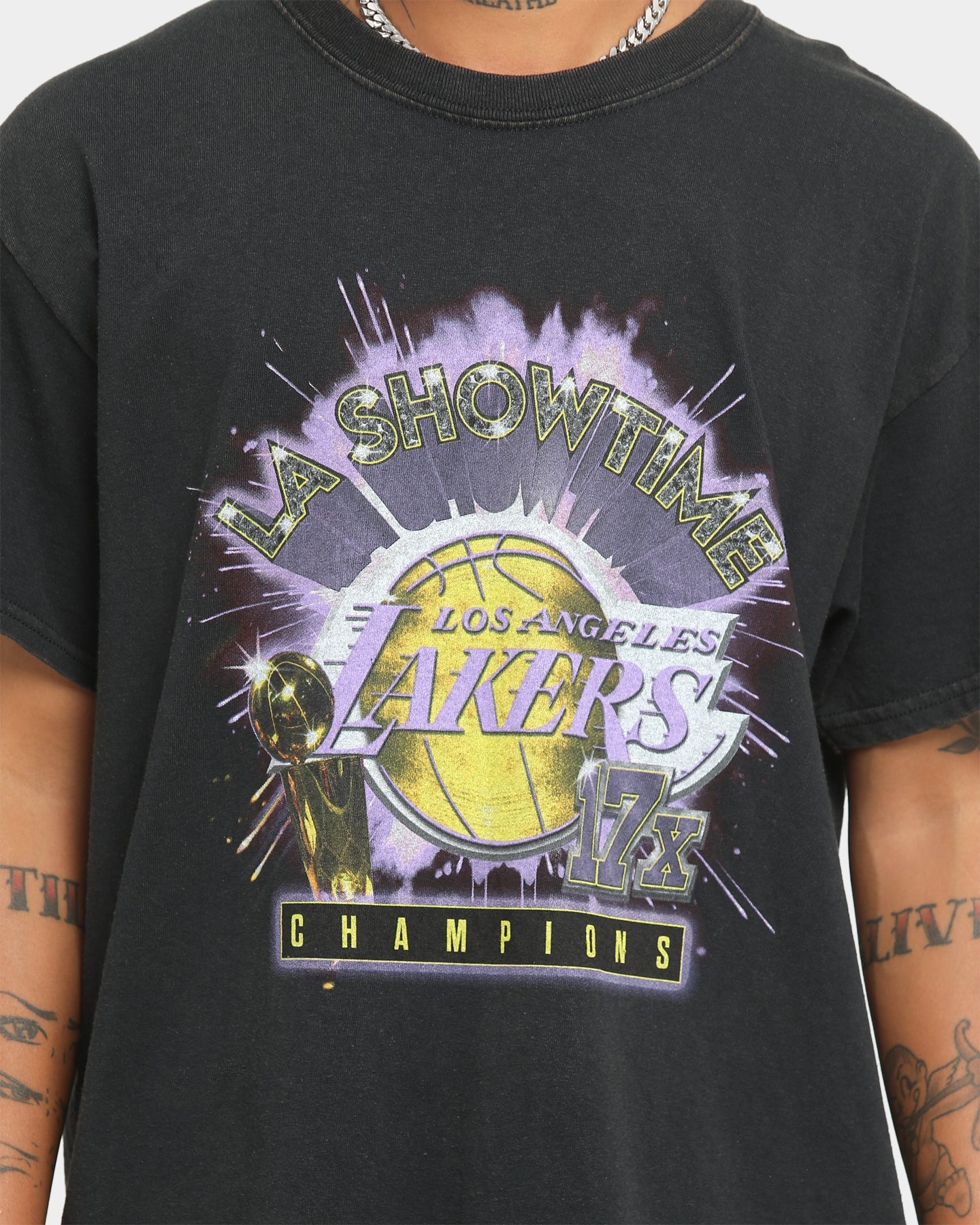 Mitchell & Ness Los Angeles Lakers Showtime 17X Champ T-Shirt Vintage Black