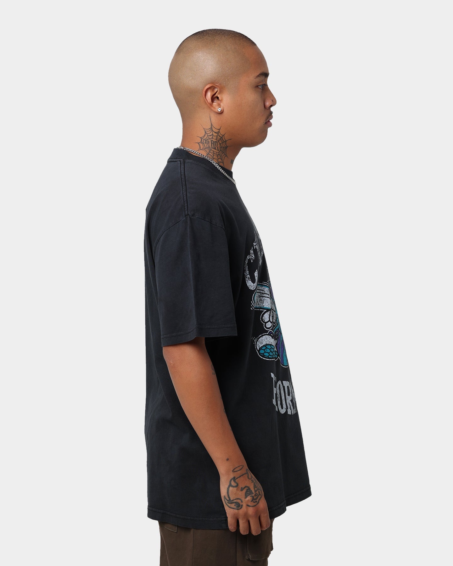 Mitchell & Ness Charlotte Hornets Oversized Logo Short Sleeve Vintage T-Shirt Vintage Black