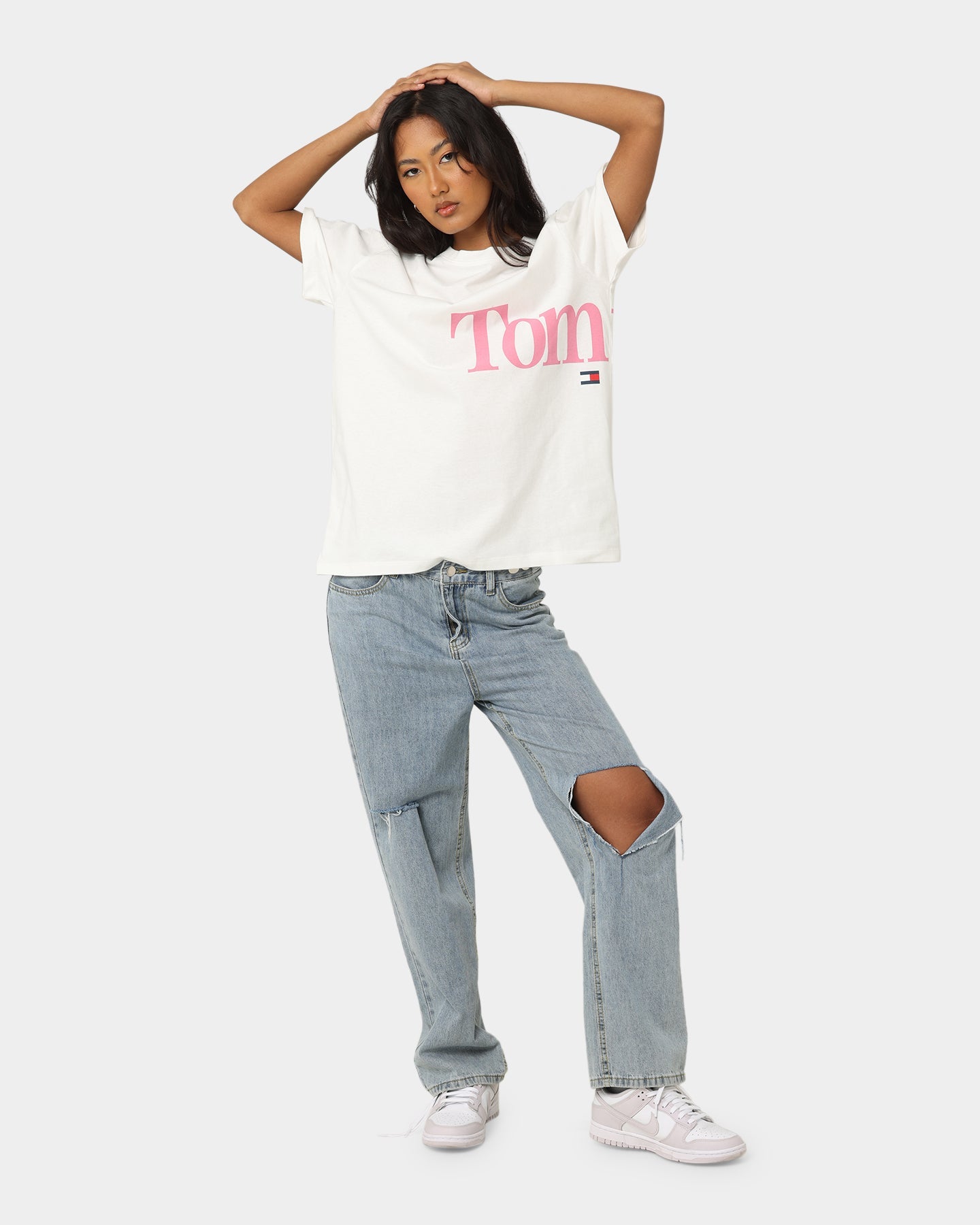 Tommy Jeans Women's Oversized Bold T-Shirt Ecru