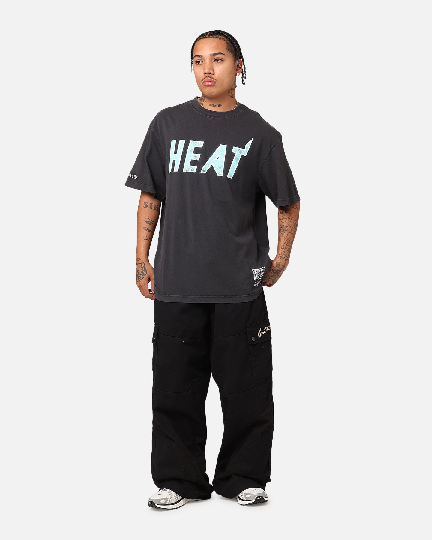 Mitchell & Ness Miami Heat Ice Blue Logo T-Shirt Faded Black
