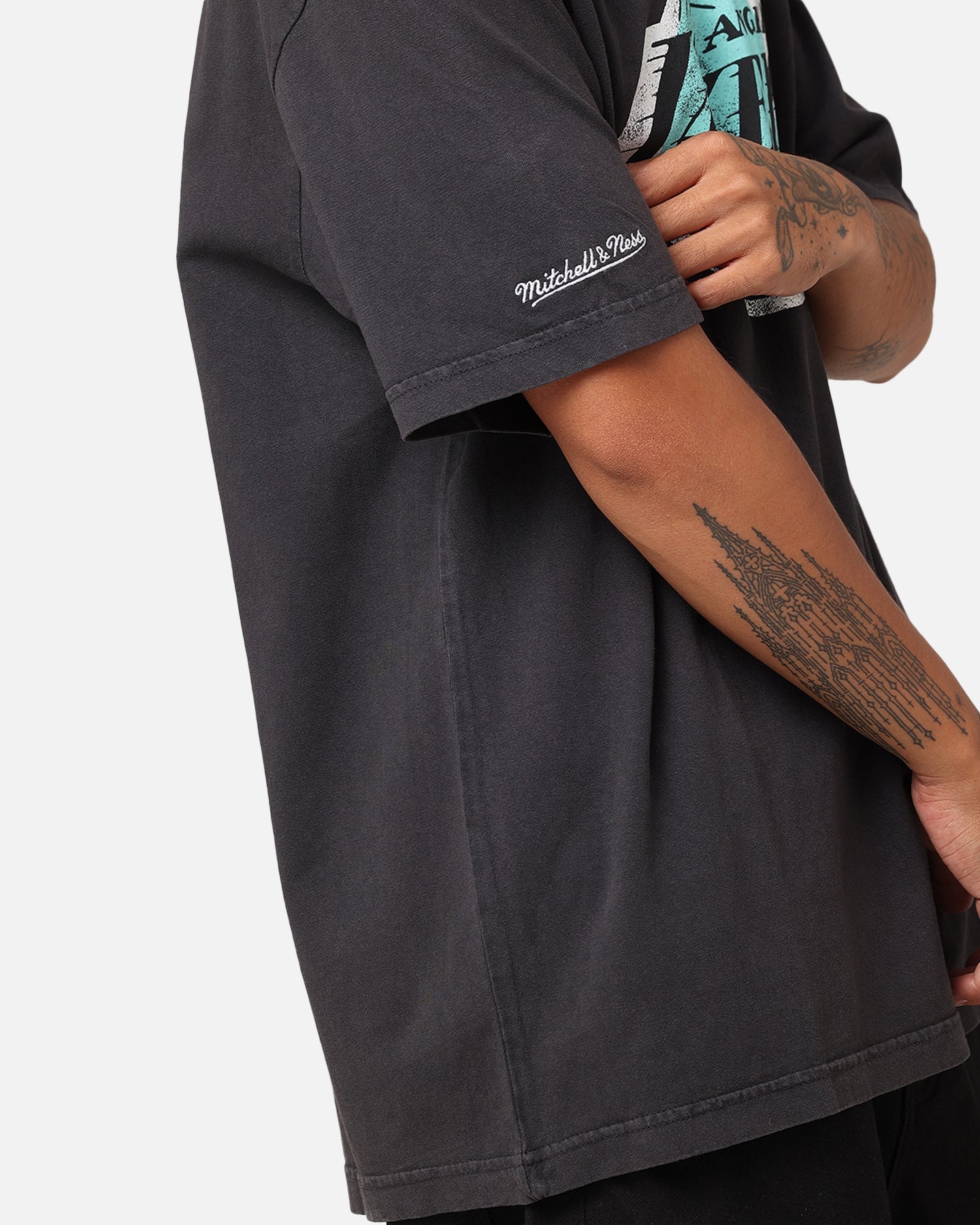 Mitchell & Ness Los Angeles Lakers Ice Blue Logo T-Shirt Faded Black