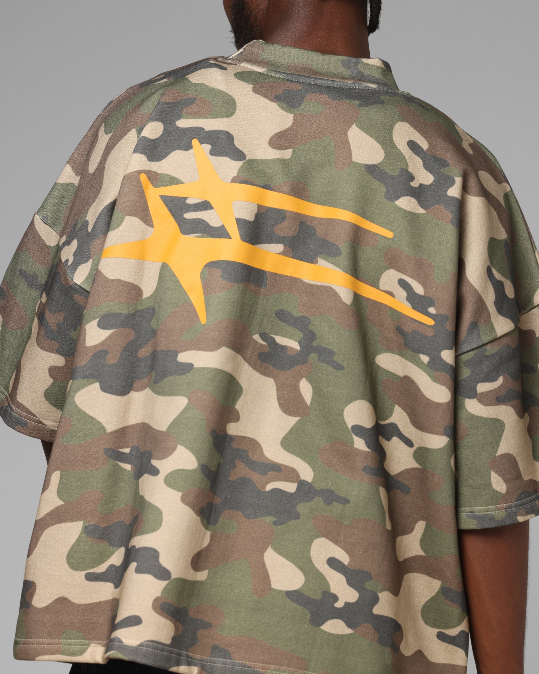 Loiter Ultra Hybrid Premium T-Shirt Camo