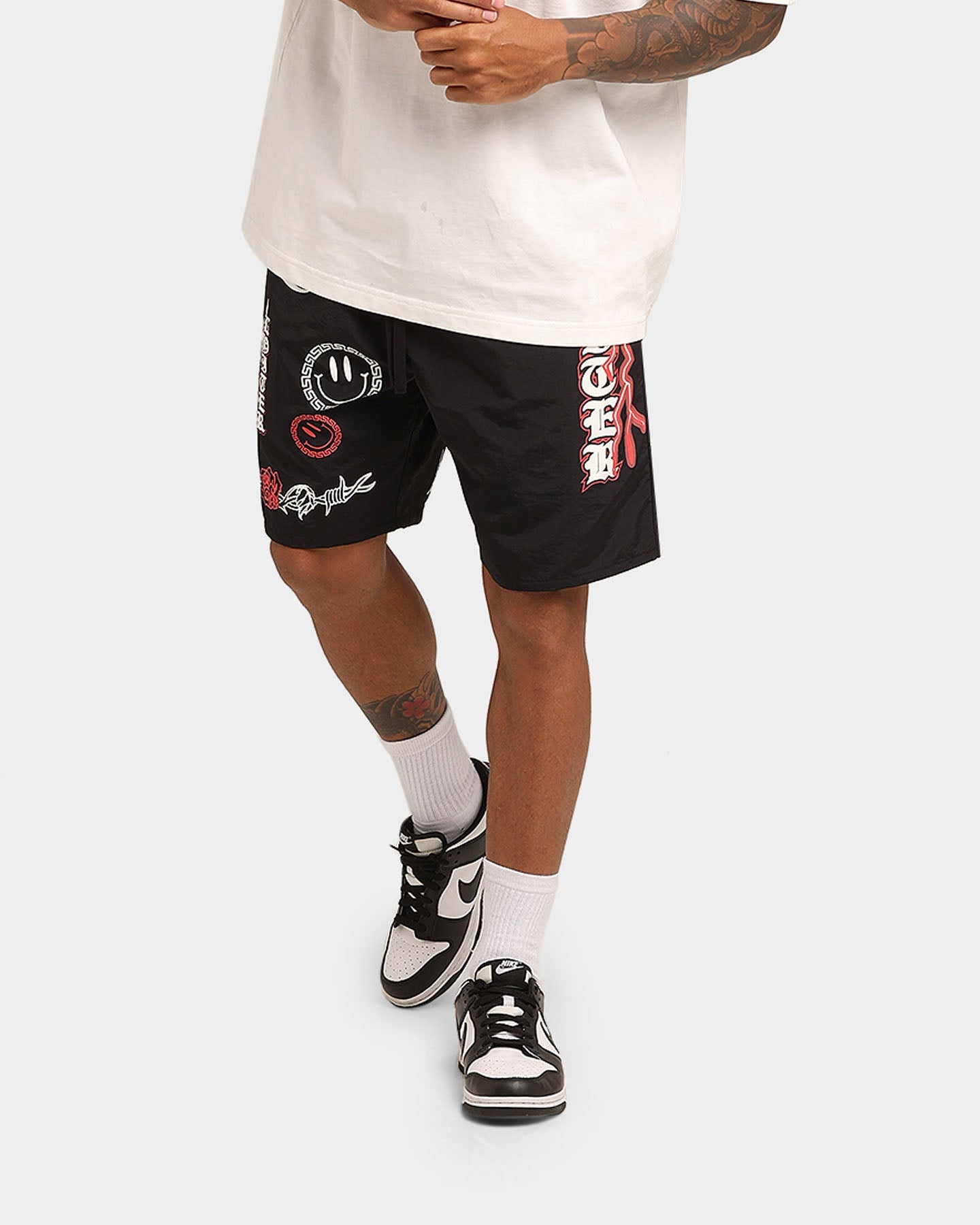 Loiter Hydra Shorts Black/Red