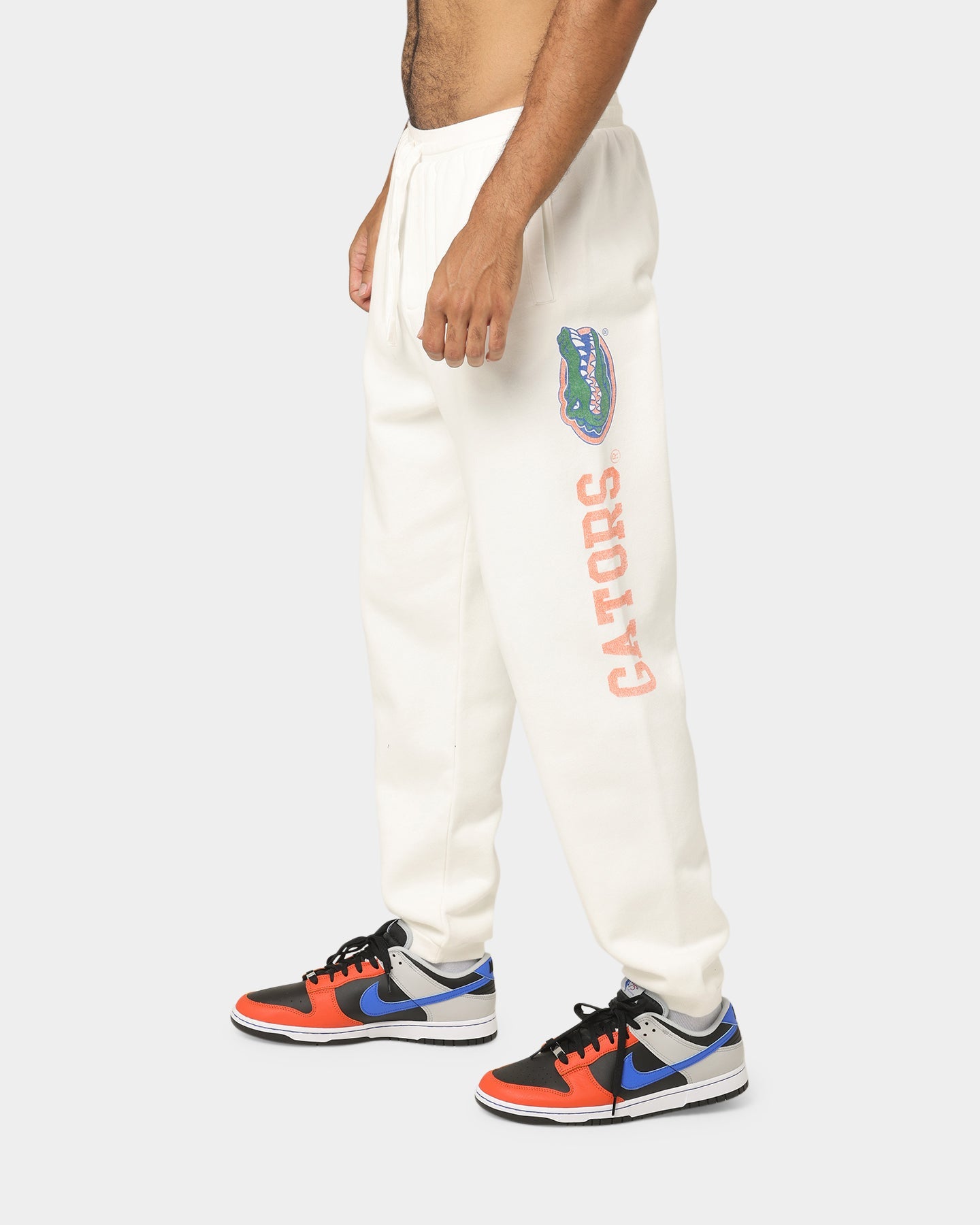 National Collegiate Athletic ASSC Florida Gators Vintage Baggy Track Pant Vintage White