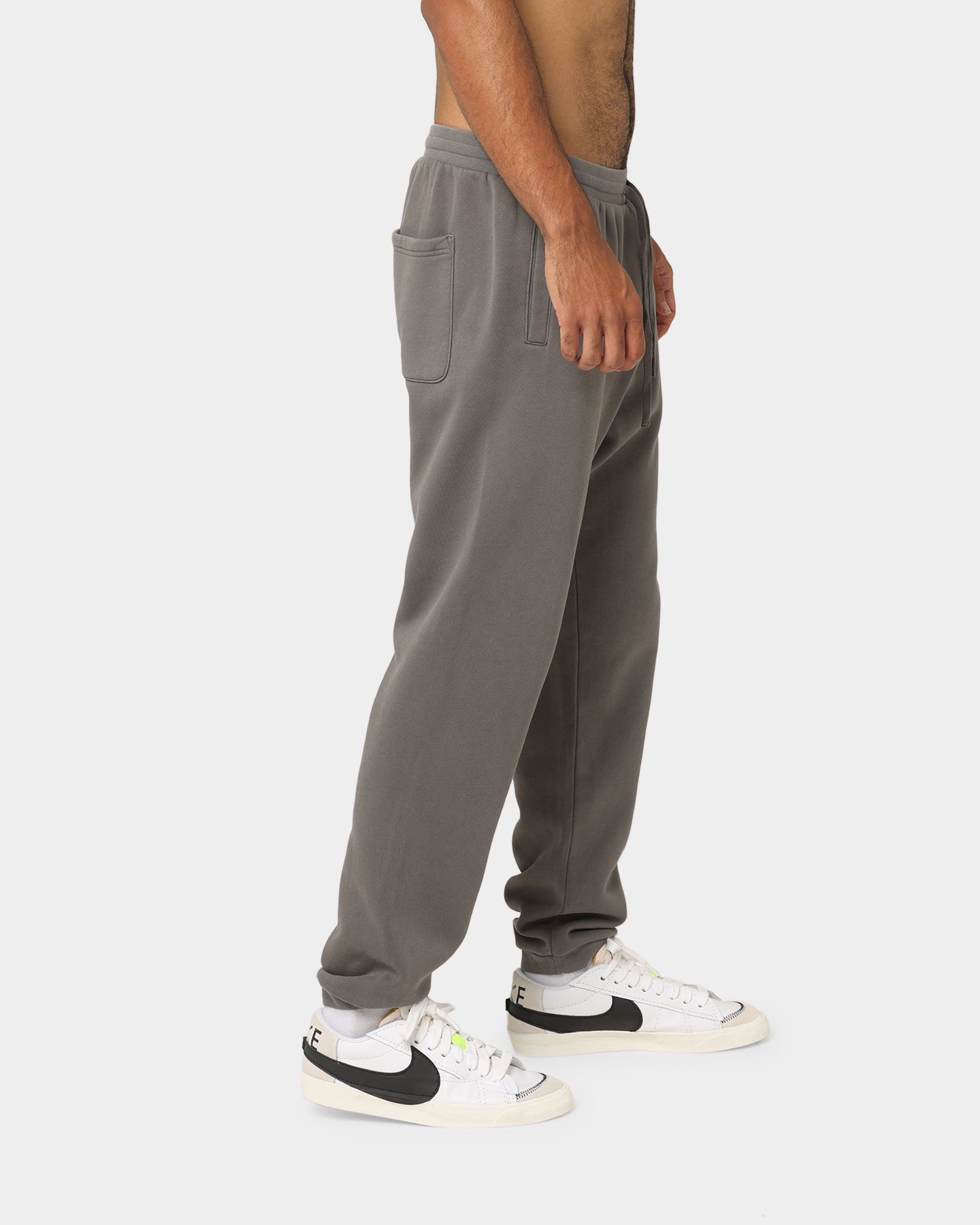 National Collegiate Athletic ASSC North Carolina Tar Heels Vintage Baggy Track Pant Washed Slate