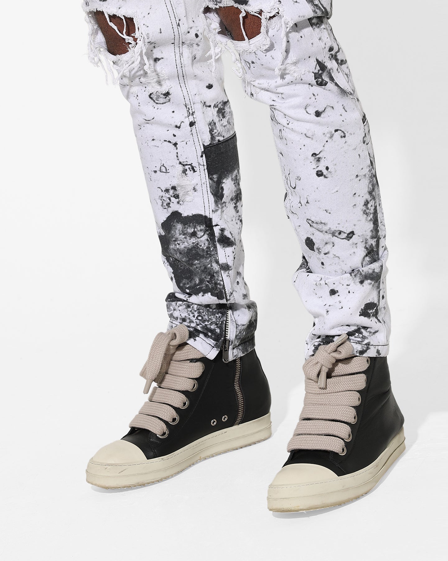 Saint Morta Acid Destroyer Jeans White/Black