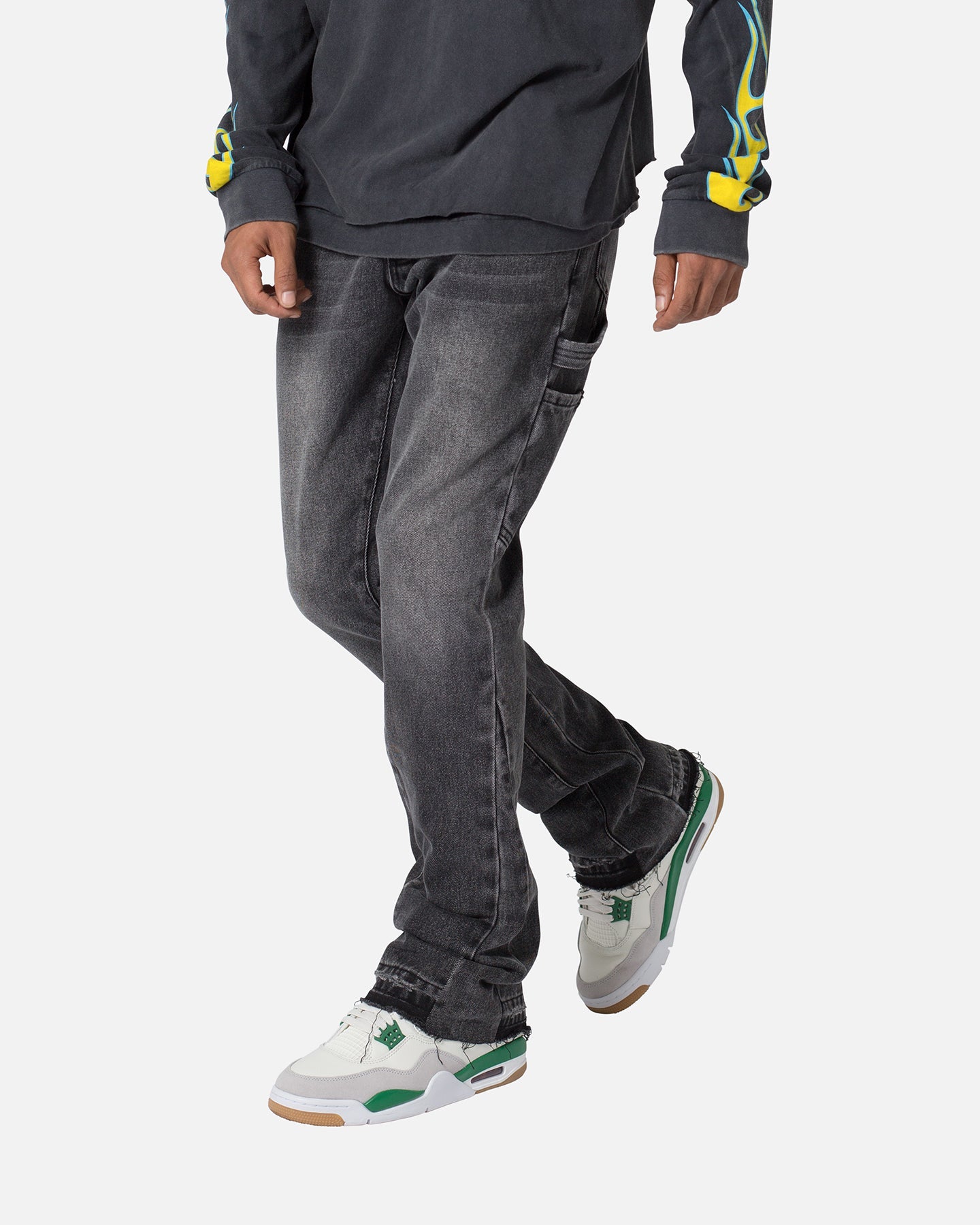 MNML B531 Carpenter Flare Denim Jeans Vintage Black