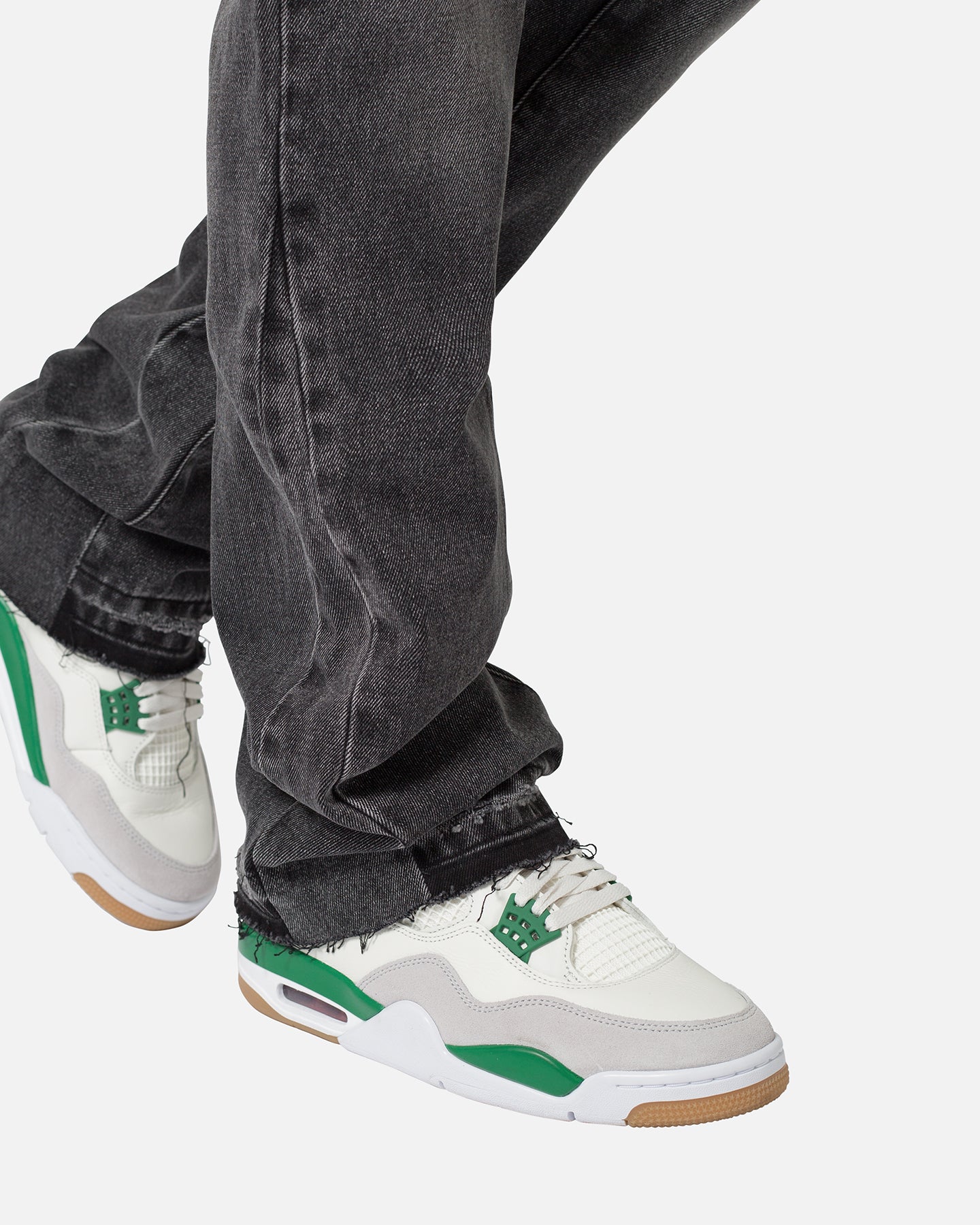 MNML B531 Carpenter Flare Denim Jeans Vintage Black