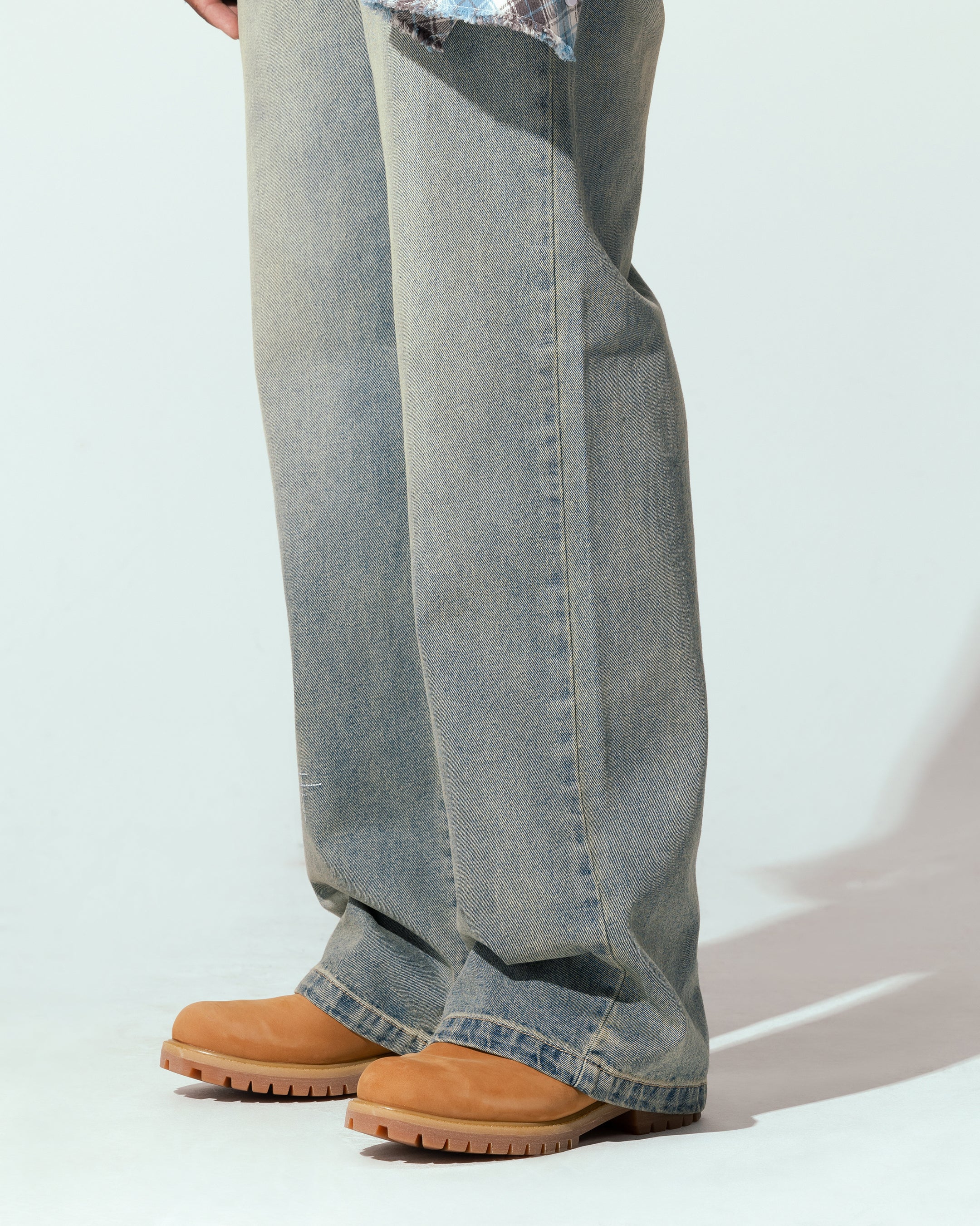Loiter 444 Bootcut Jeans Washed Blue