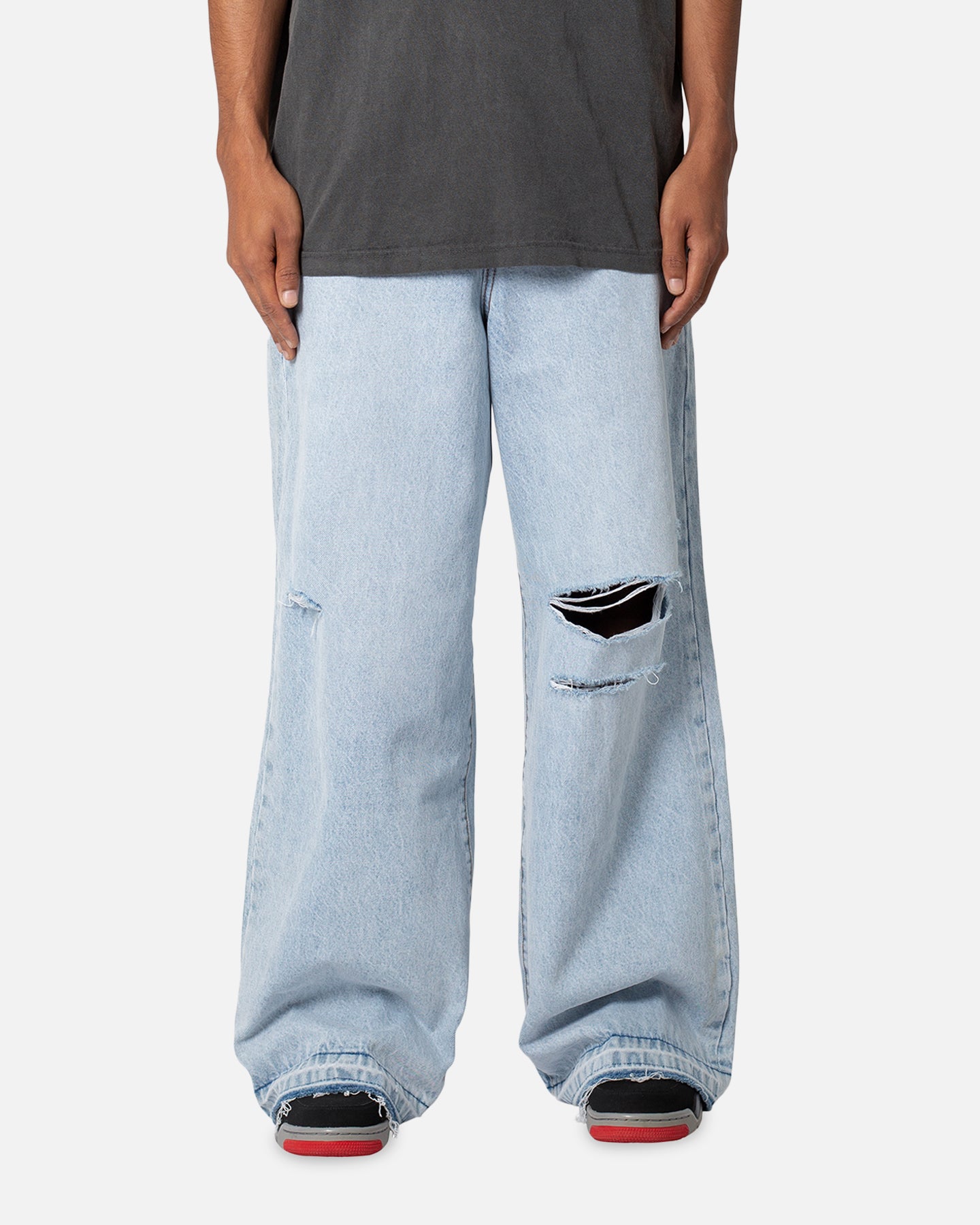 MNML Rave Baggy Jeans Light Blue