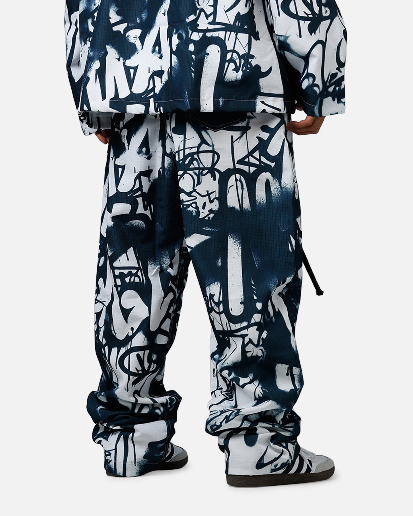 MNML Graffiti Coach Pants Black/White