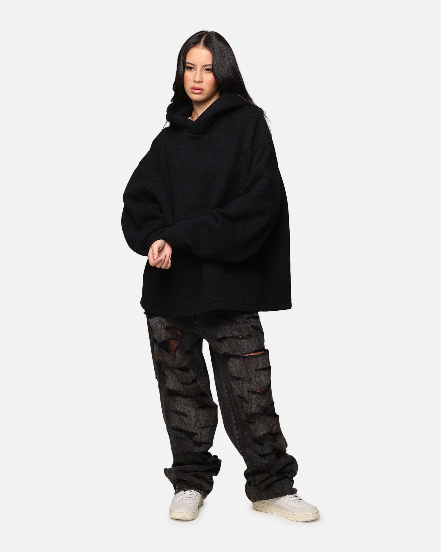 MNML Ultra Baggy Thrashed Denim Jeans Black