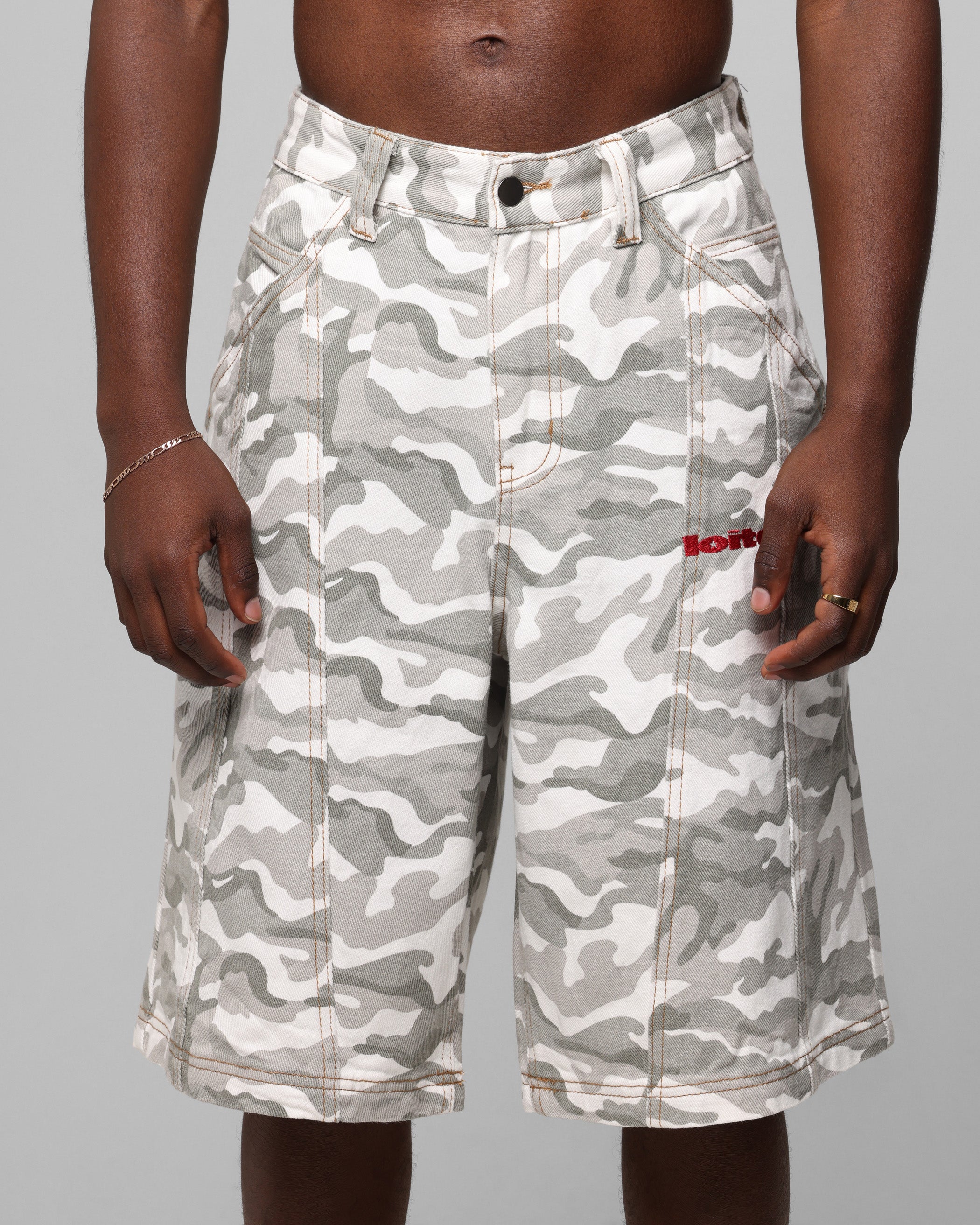 Loiter Collateral Panel Jorts Snow Camo