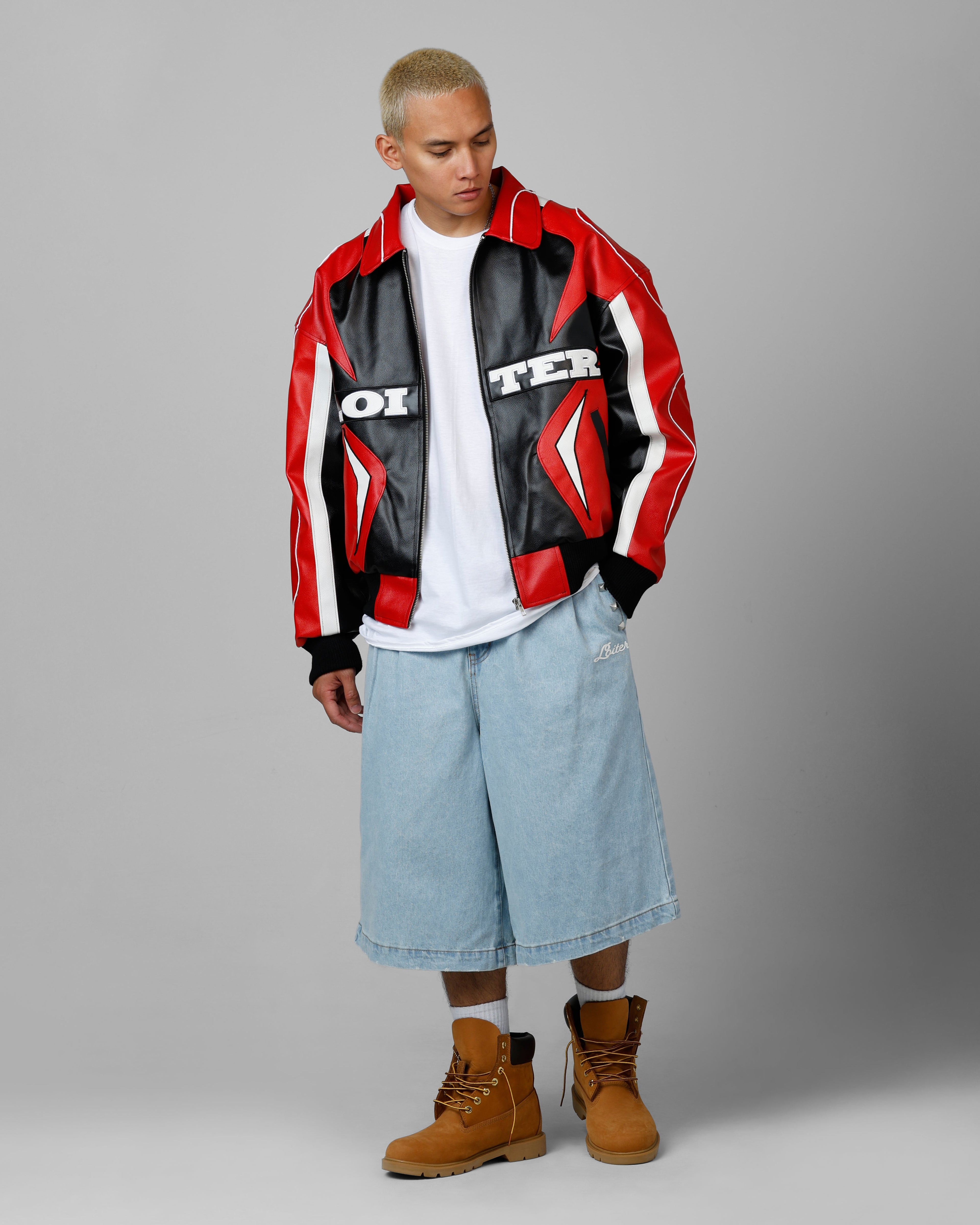 Loiter 3 Quarter Shorts Light Wash