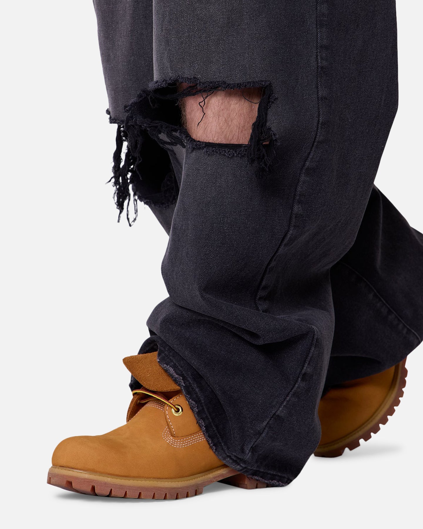 MNML Rave Distressed Jeans Vintage Black