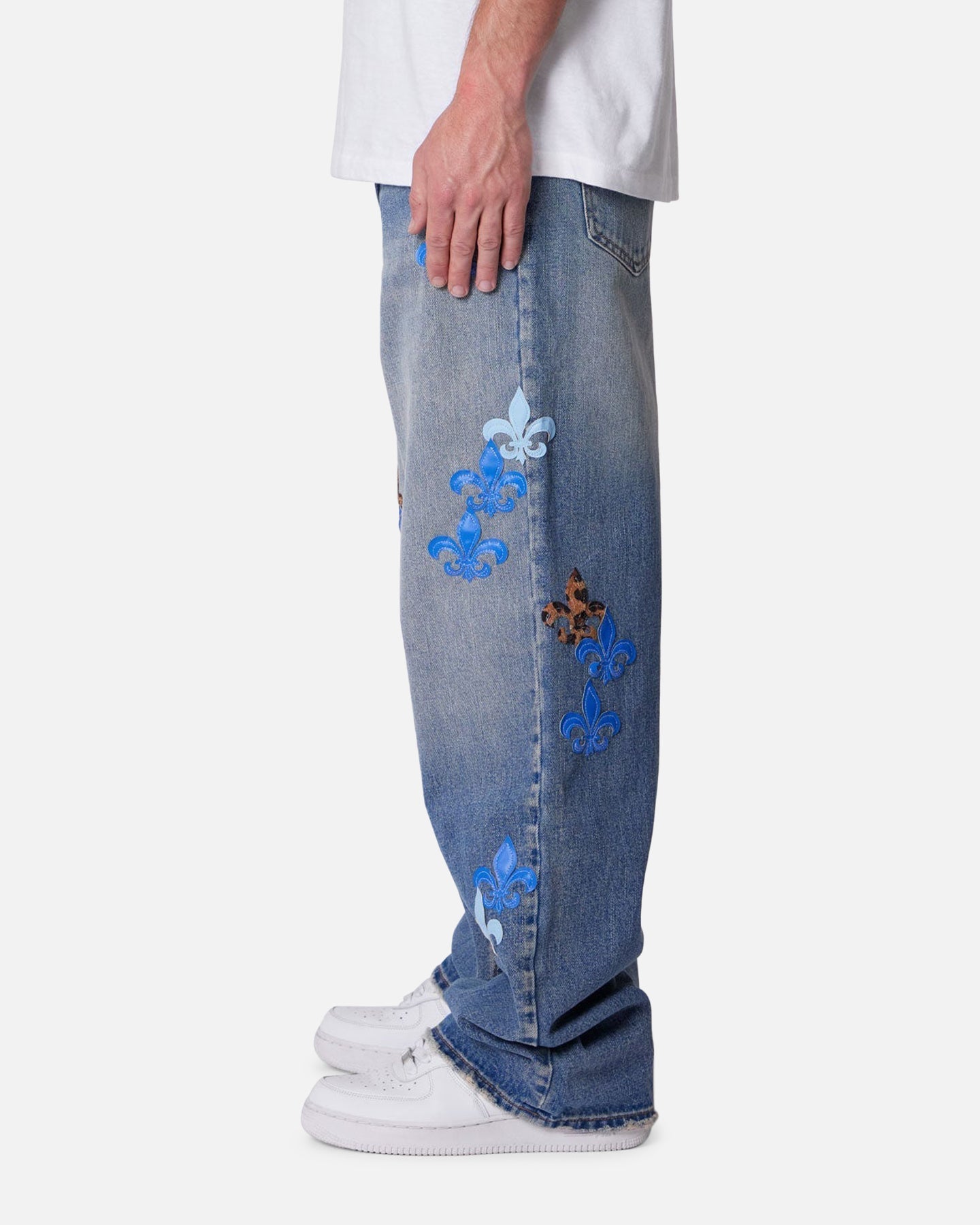 MNML Ultra Baggy Fleur Patch Jeans Blue