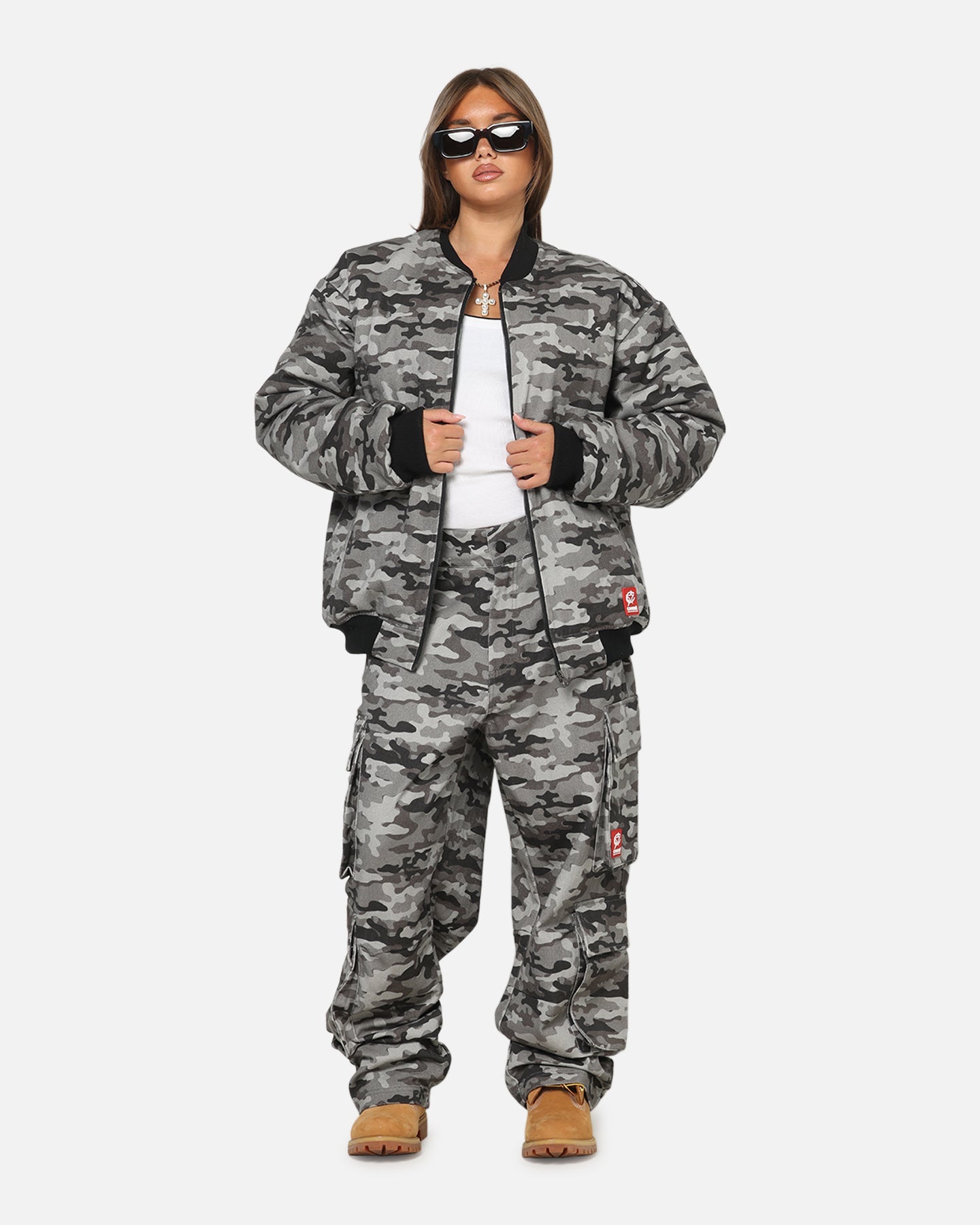Carre Camo Baggy Pants Black Camo