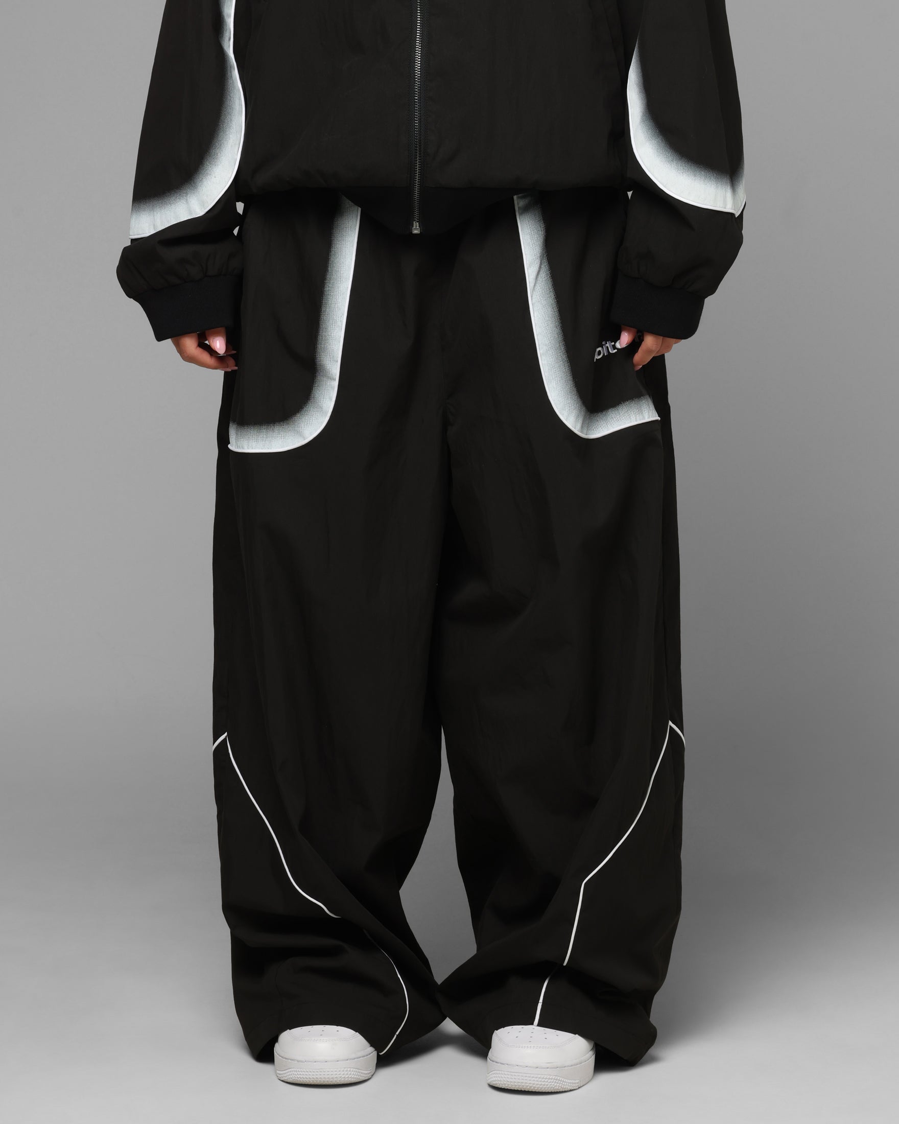 Loiter Spray Day Trackpants Black