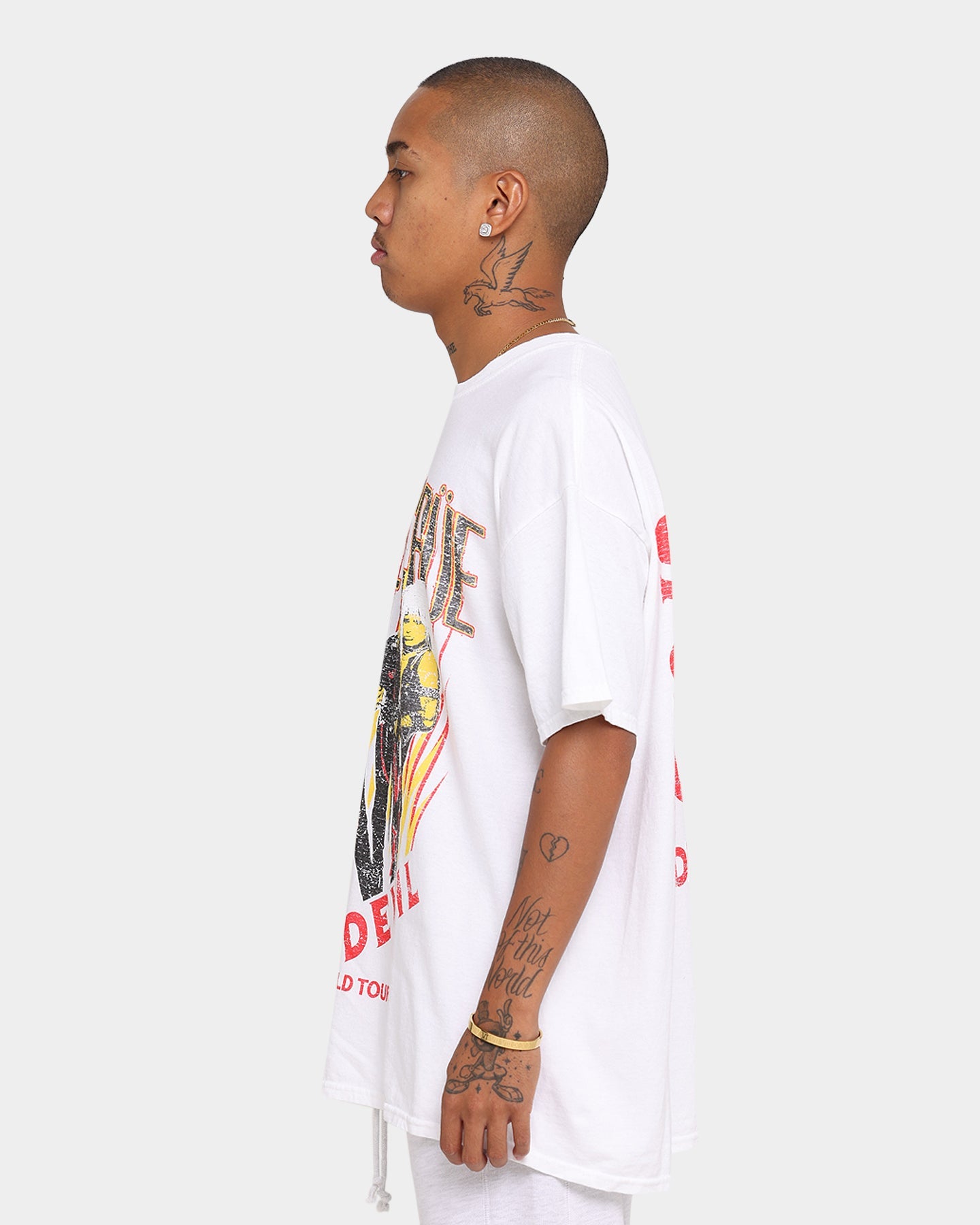 Motley Crue Men's Shout at the Devil Vintage T-Shirt Black Wash