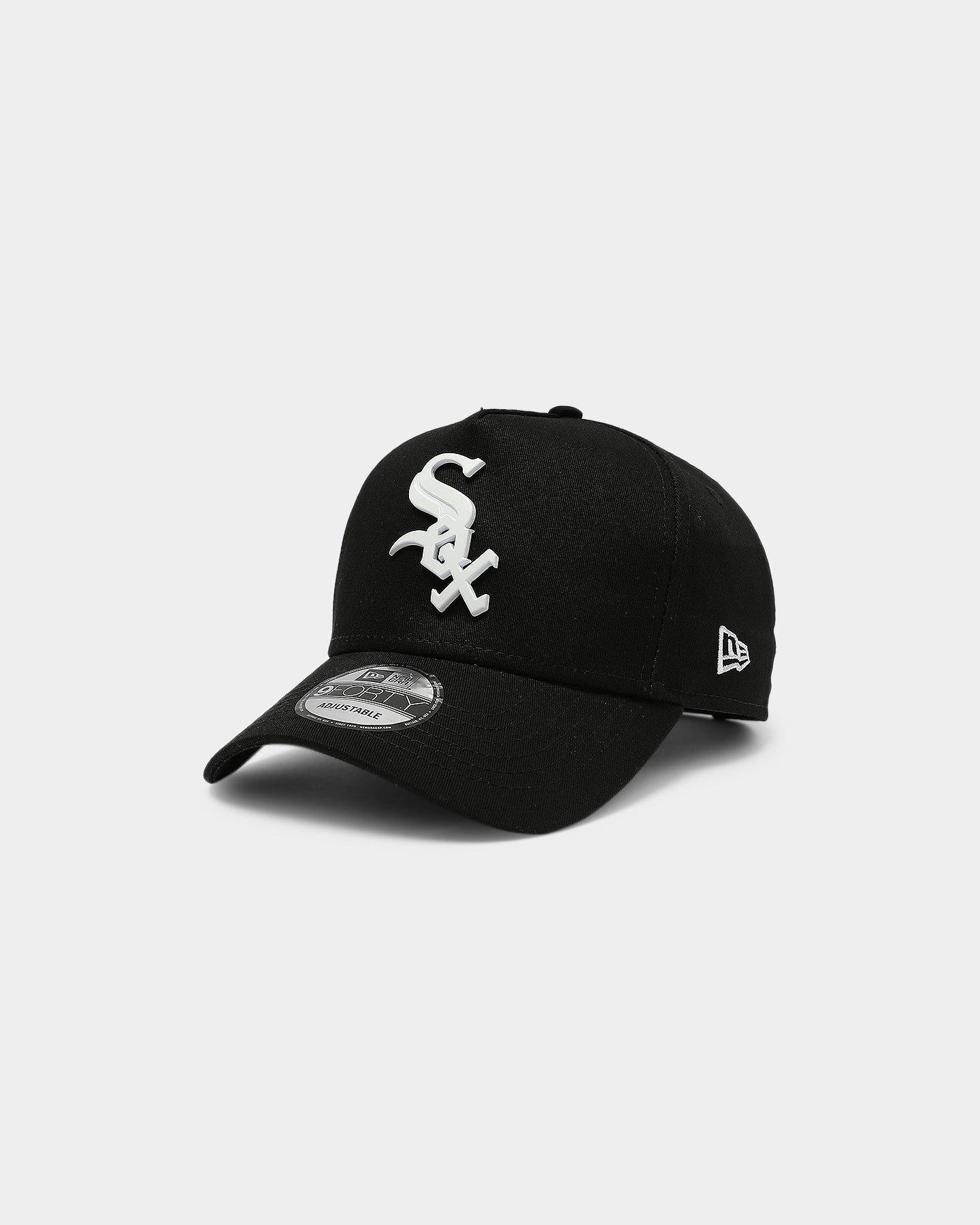 New Era Chicago White Sox Metal Badge' 9FORTY K-Frame Snapback Black/White
