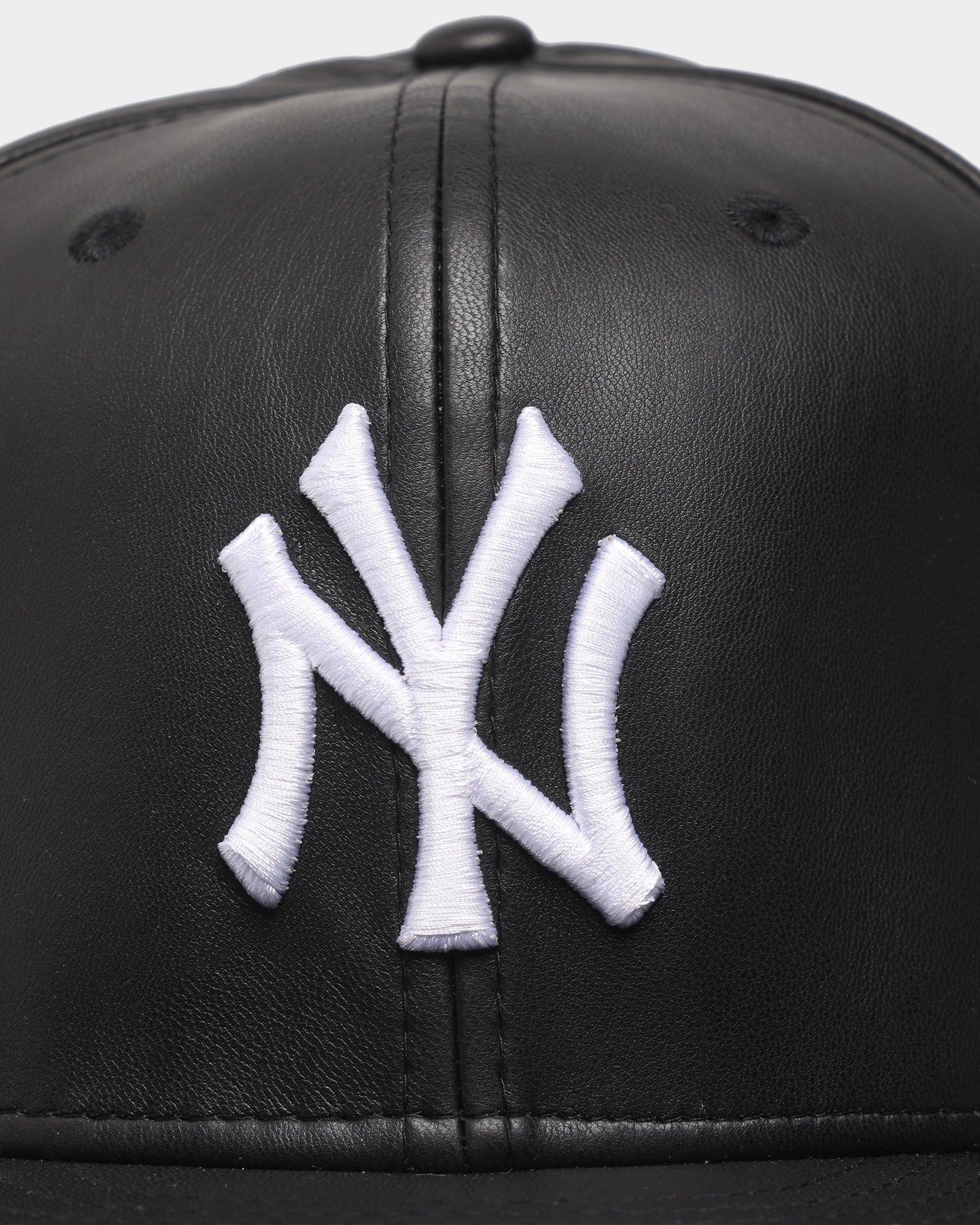 New Era New York Yankees 'PU Leather' 59FIFTY Fitted Black Leather
