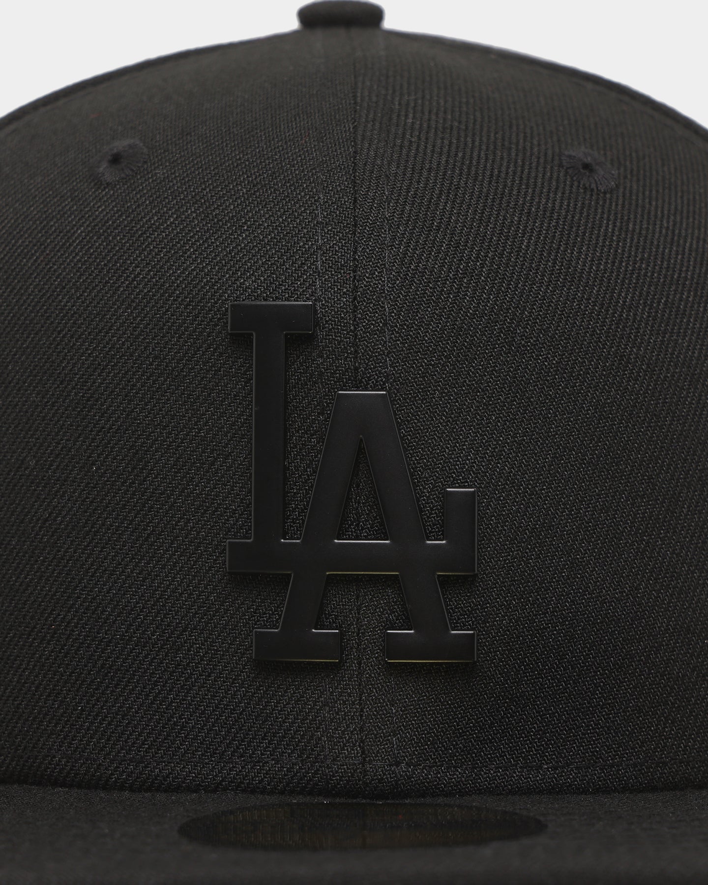 New Era Los Angeles Dodgers 'Metal Badge' 59FIFTY Fitted Black/Black