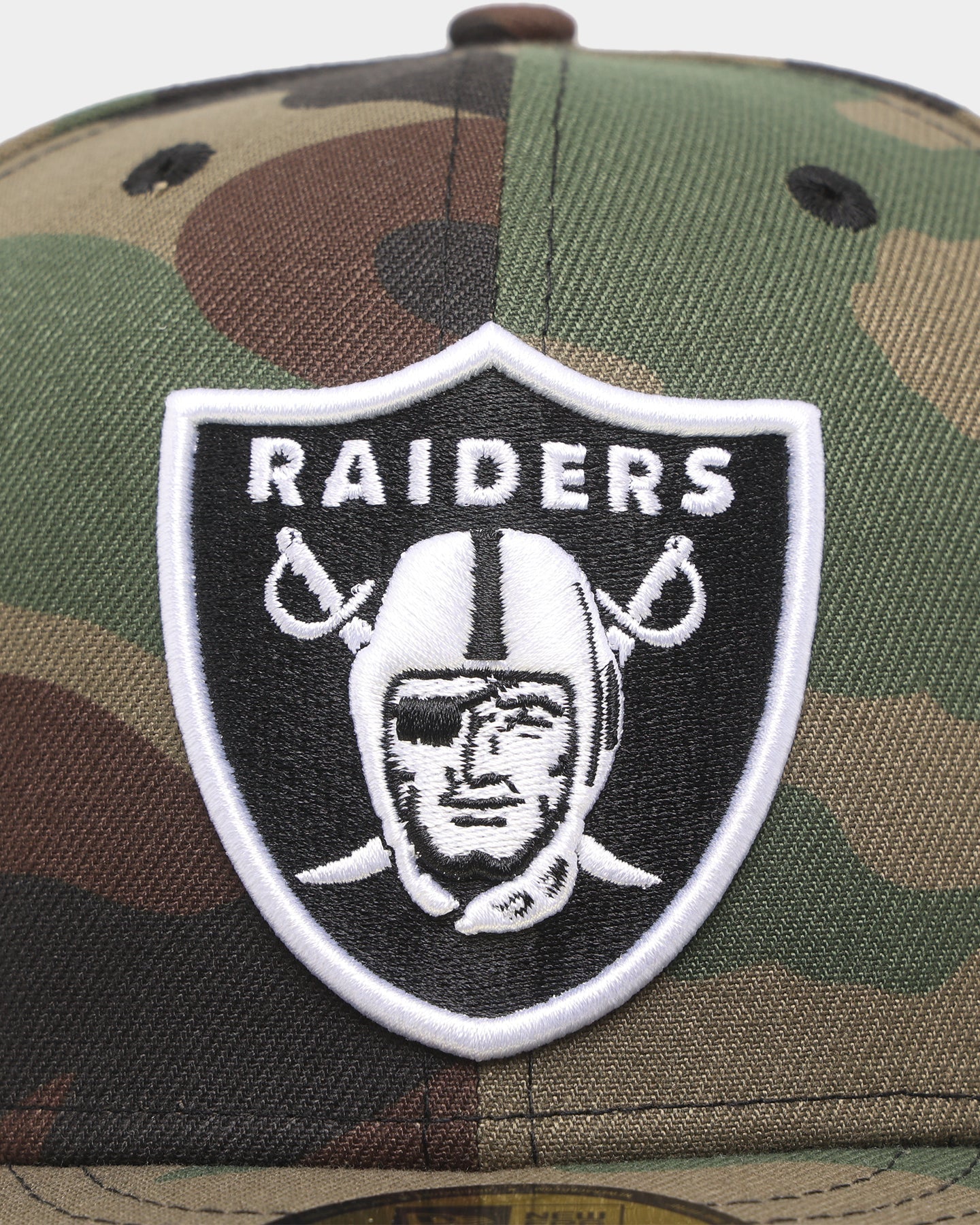 New Era Las Vegas Raiders 'Core Camo' 59FIFTY Fitted Camo/White