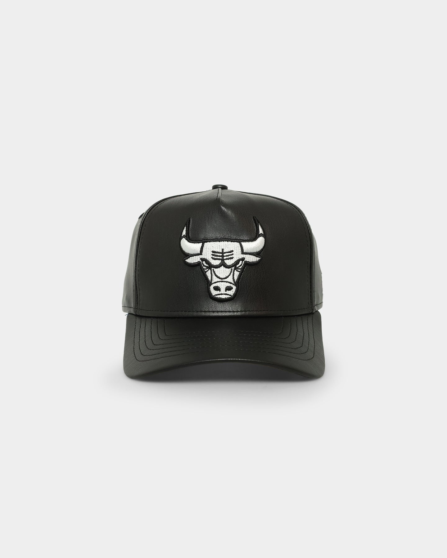 New Era Chicago Bulls 'PU Leather' 9FORTY K-Frame Strapback Black/White
