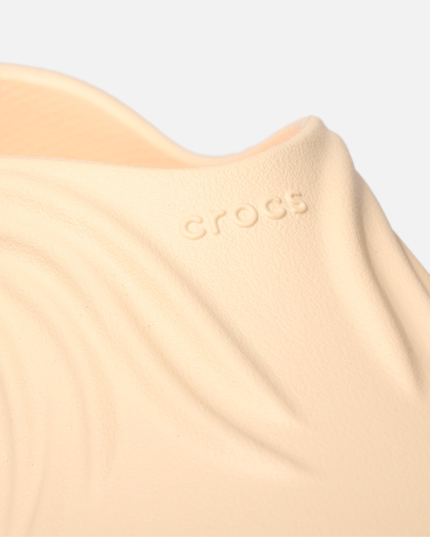 Crocs Echo Wave Vanilla