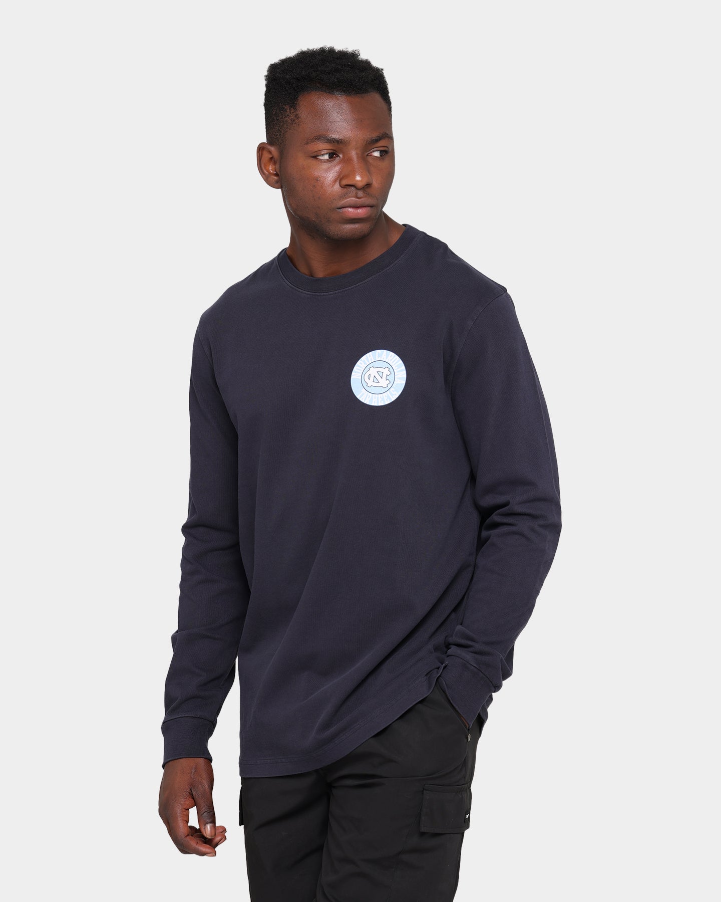 NATIONAL COLLEGIATE ATHLETIC ASSC UNC Team Crest Jeaner Long Sleeve T-Shirt Vintage Black